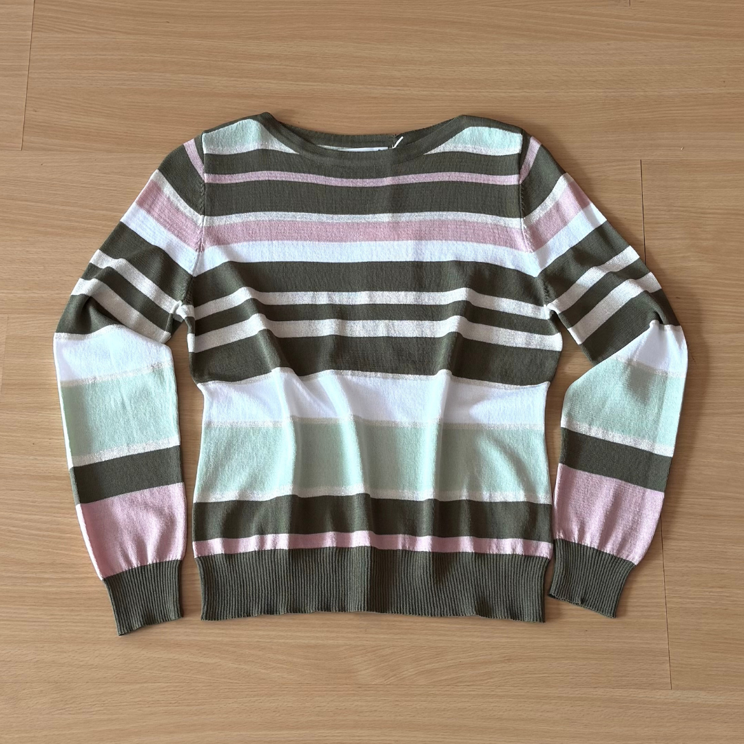 DR Round Neck Sweater