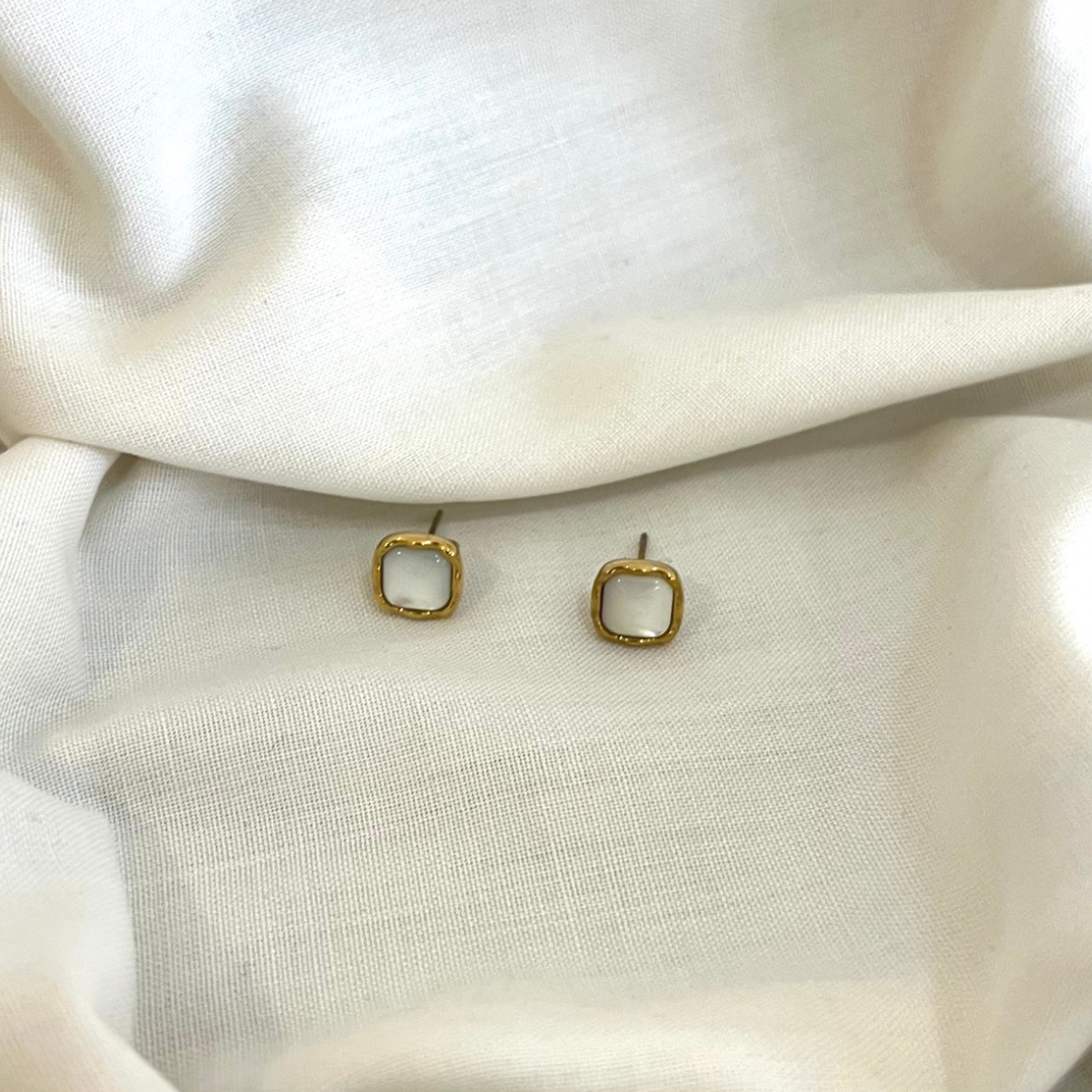 DR Mother-of-pearl Earrings